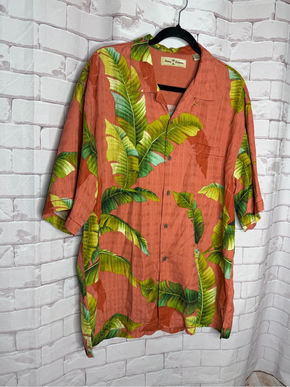 Tommy Bahama 100% Silk Hawaiian Camp Shirt | Men’s Large | Tropical Palm Print